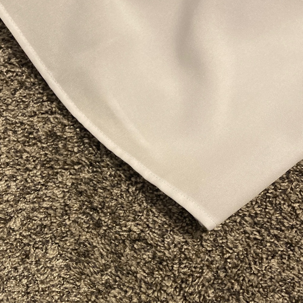 White Zip-Up Robe - Picture 2 of 6